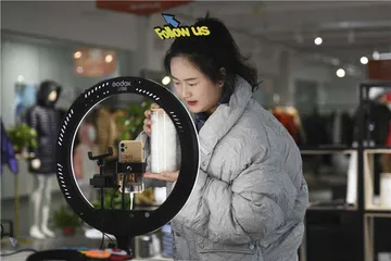 亚马逊奇遇记：爆款羽绒服背后的中国身影2