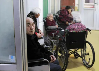 2.5亿片成人纸尿裤背后的老年中国