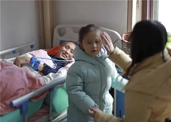 2.5亿片成人纸尿裤背后的老年中国3