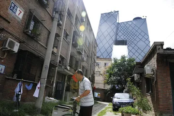 与央视为邻3
