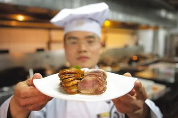 ​王刚与他的“眉州东坡”5