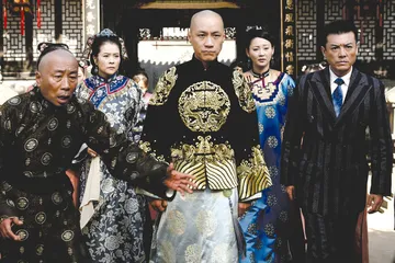 冯远征 ：一样花开为底迟