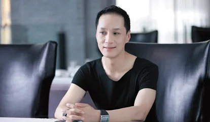 冯远征 ：一样花开为底迟1