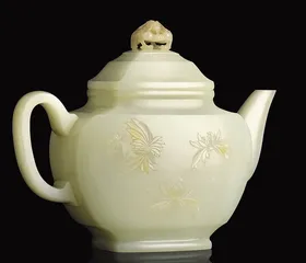 乾隆玉瓶1