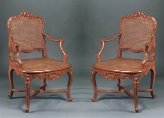 东·西8