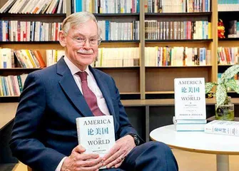 “美中关系像晃动的钟摆”