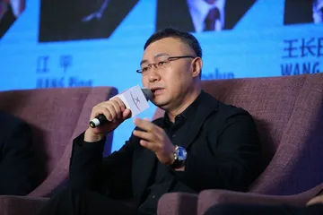 王长田:光线之外1