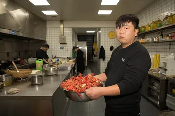 小龙虾、美食编辑与老板娘1