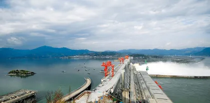 制约水电的是能源结构，不是环境