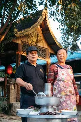 金塔之下，老王与酸角鸡