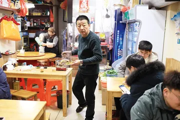 八斤小吃：平民餐厅里的英雄梦想