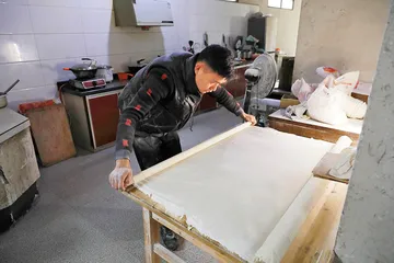 走，去村里吃碗馄饨2
