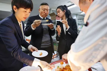 小城大店里的情义5