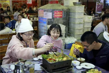 水街：一条老街里的烟火味道