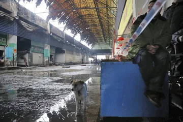上海批发市场大火：安全淡漠、监管失职与赔偿风波2
