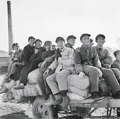 第四章：向前看，19752