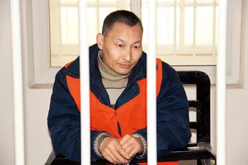 ​时家兄弟与他们卷入的“军牌生意”