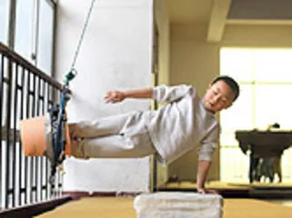 体操效应：120个孩子与一座城市
