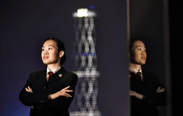 检察官与囚犯的人生交汇线