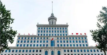 国家广播电视总局传达学习贯彻习近平总书记在全国两会期间的重要讲话精神和全国两会精神