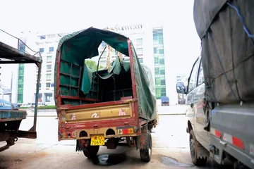 ​衡阳“校车”坠河事件：孩子上学的交通问题3