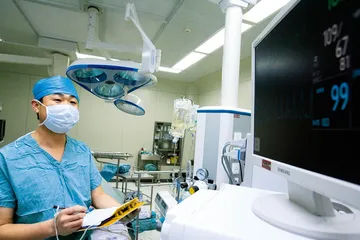 ​手术，换掉腹腔全部器官2